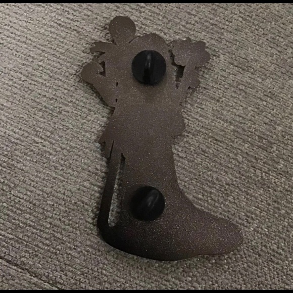 Jack & Sally Wedding Halloween Pin Brooch - Picture 4 of 4